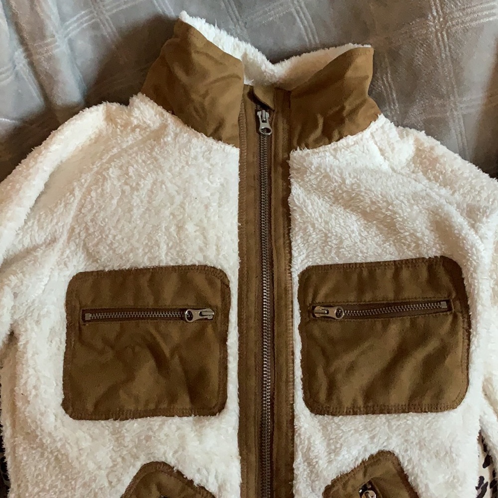 Cloudveil Jacket - image 3